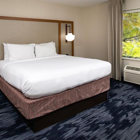 Fairfield Inn & Suites Greensboro Wendover מראה חיצוני תמונה