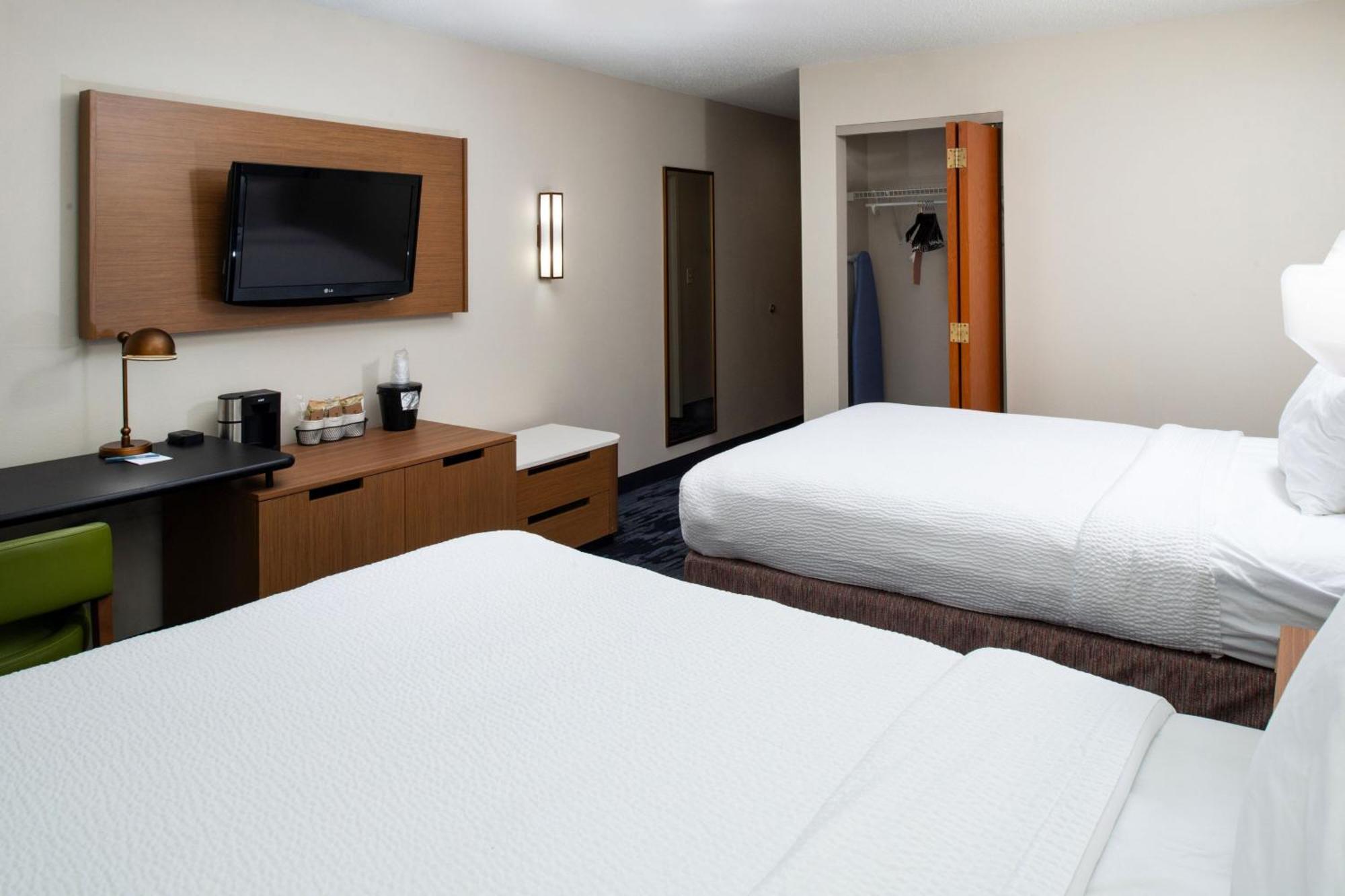 Fairfield Inn & Suites Greensboro Wendover מראה חיצוני תמונה