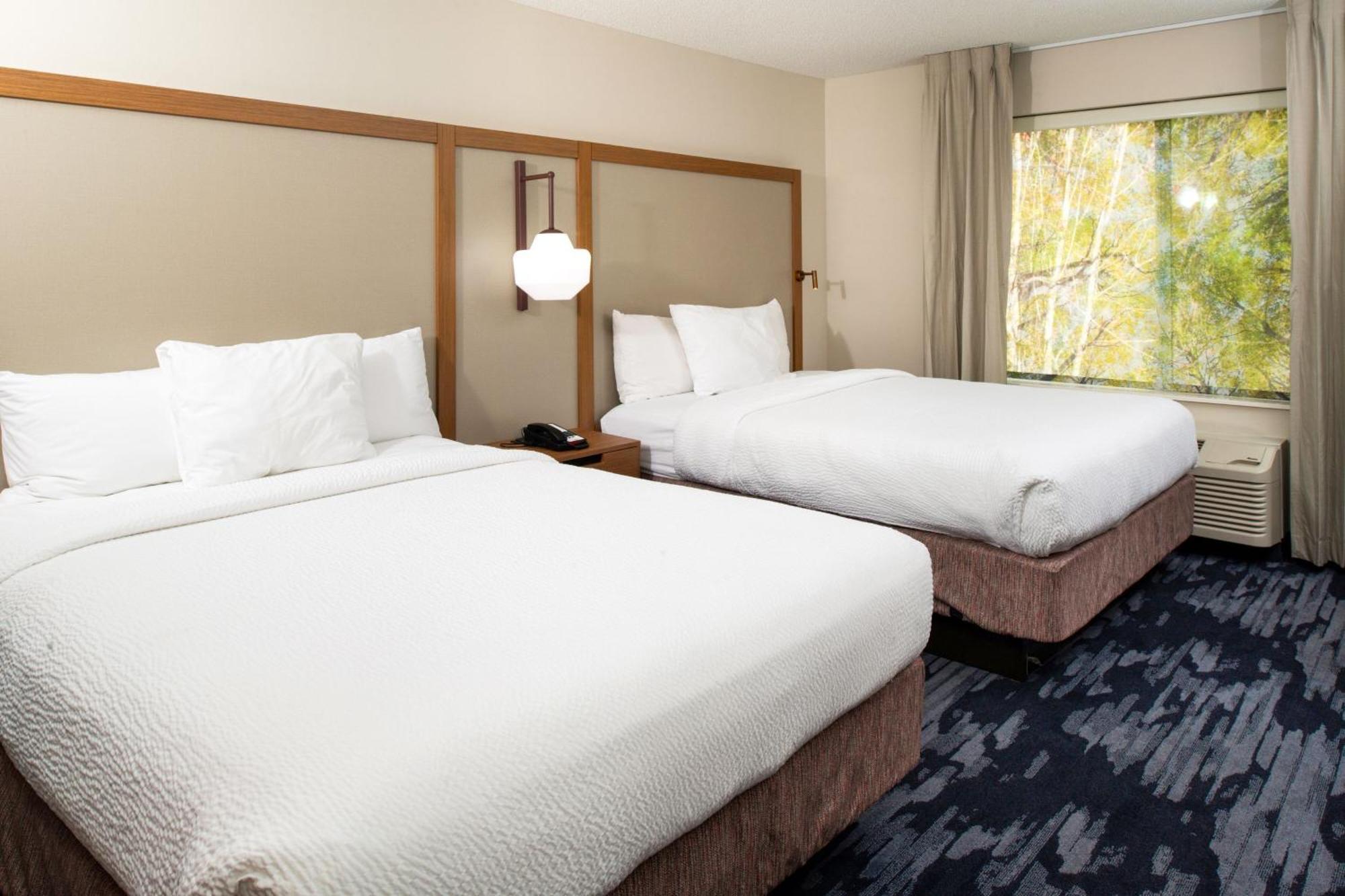 Fairfield Inn & Suites Greensboro Wendover מראה חיצוני תמונה