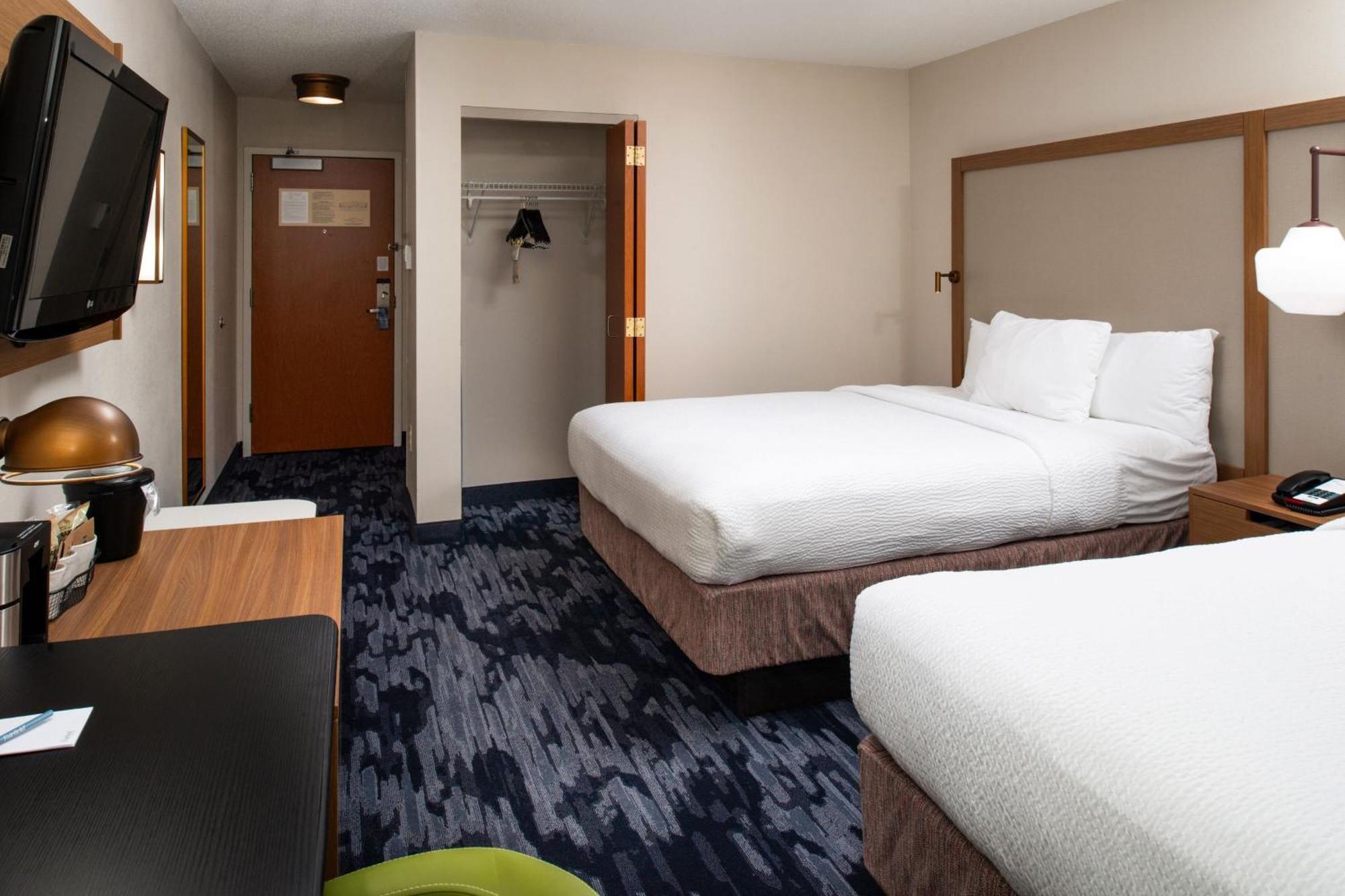 Fairfield Inn & Suites Greensboro Wendover מראה חיצוני תמונה