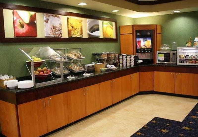 Fairfield Inn & Suites Greensboro Wendover מראה חיצוני תמונה