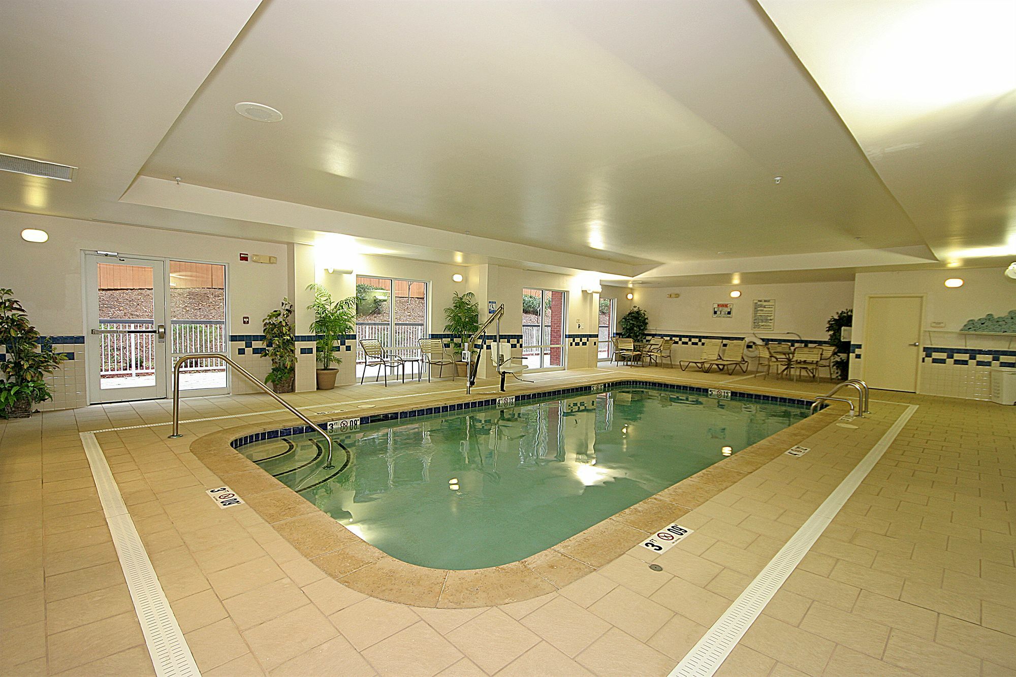 Fairfield Inn & Suites Greensboro Wendover מראה חיצוני תמונה